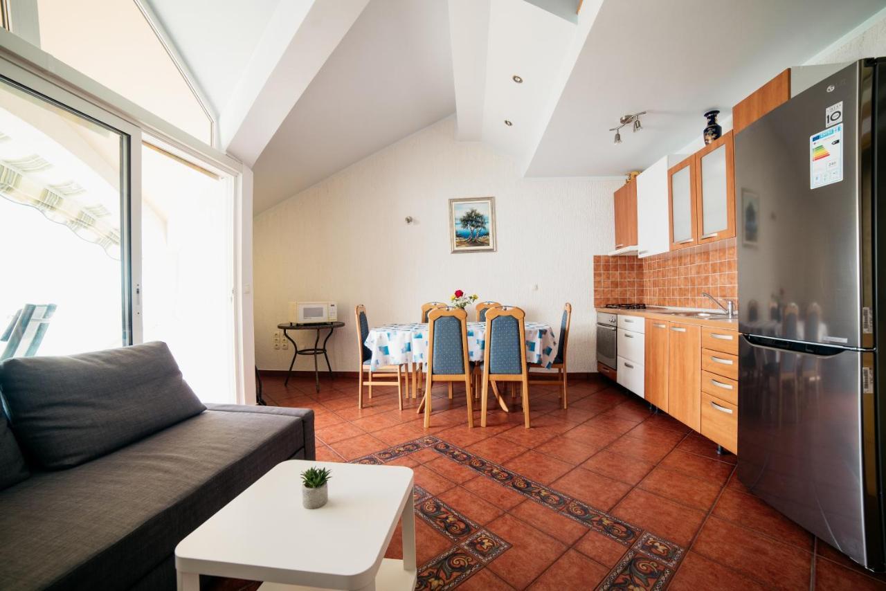 Appartement By The Sea Selce, Crikvenica - 2364 Selce