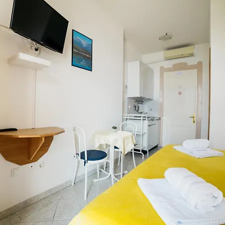 Apartments By The Sea Selce, Crikvenica - 2364 Chambre photo