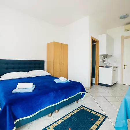 Apartments By The Sea Selce, Crikvenica - 2364 Chambre photo