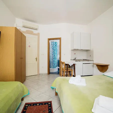 Apartments By The Sea Selce, Crikvenica - 2364 Chambre photo